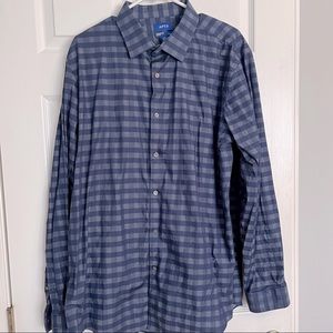 Apt.9 button down dress shirt. XL 17.5 36/37. Blue
